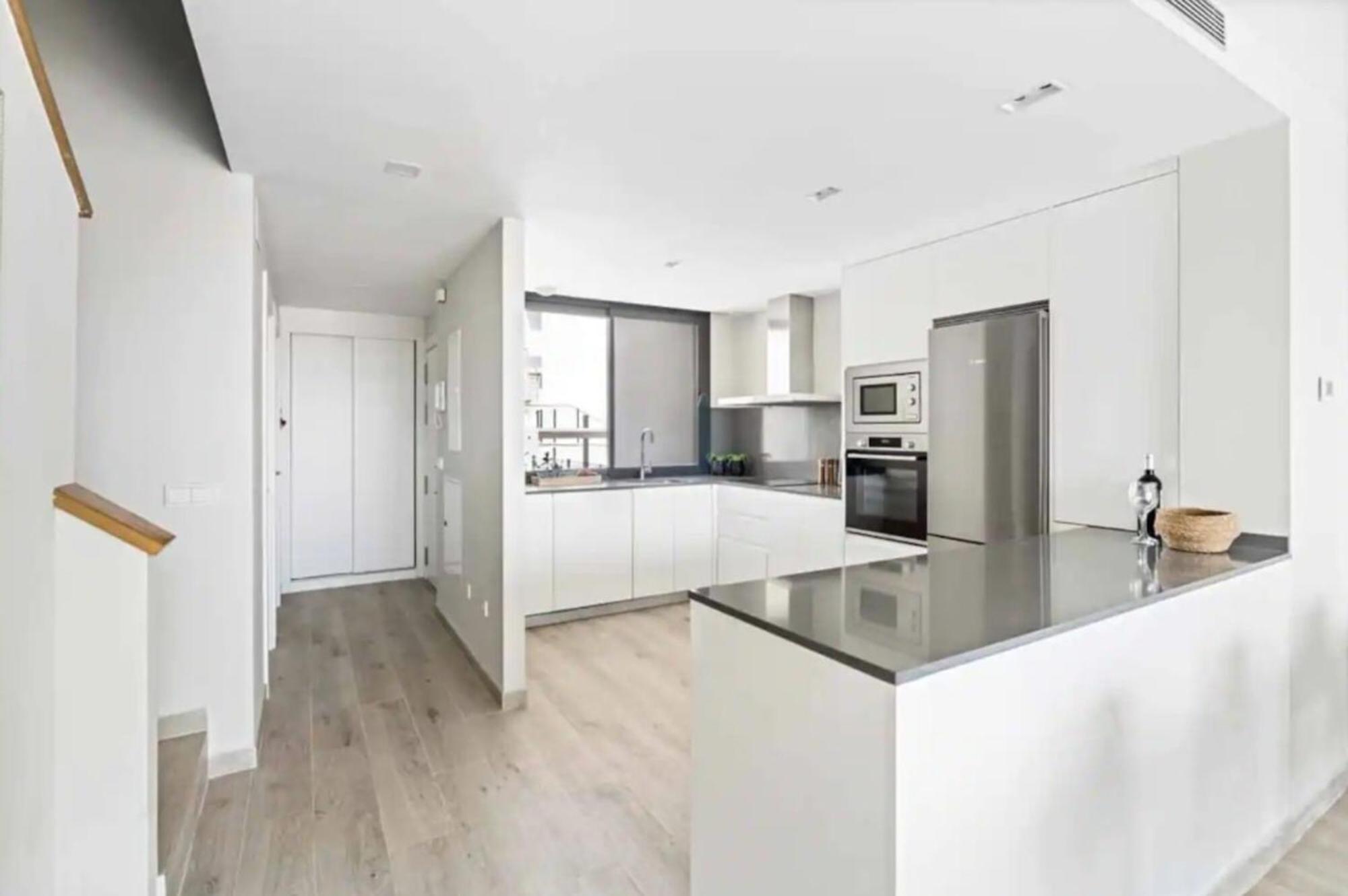 Fantastic Townhouse Near The Malaga