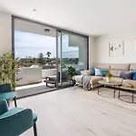 Fantastic Townhouse Near The Beach