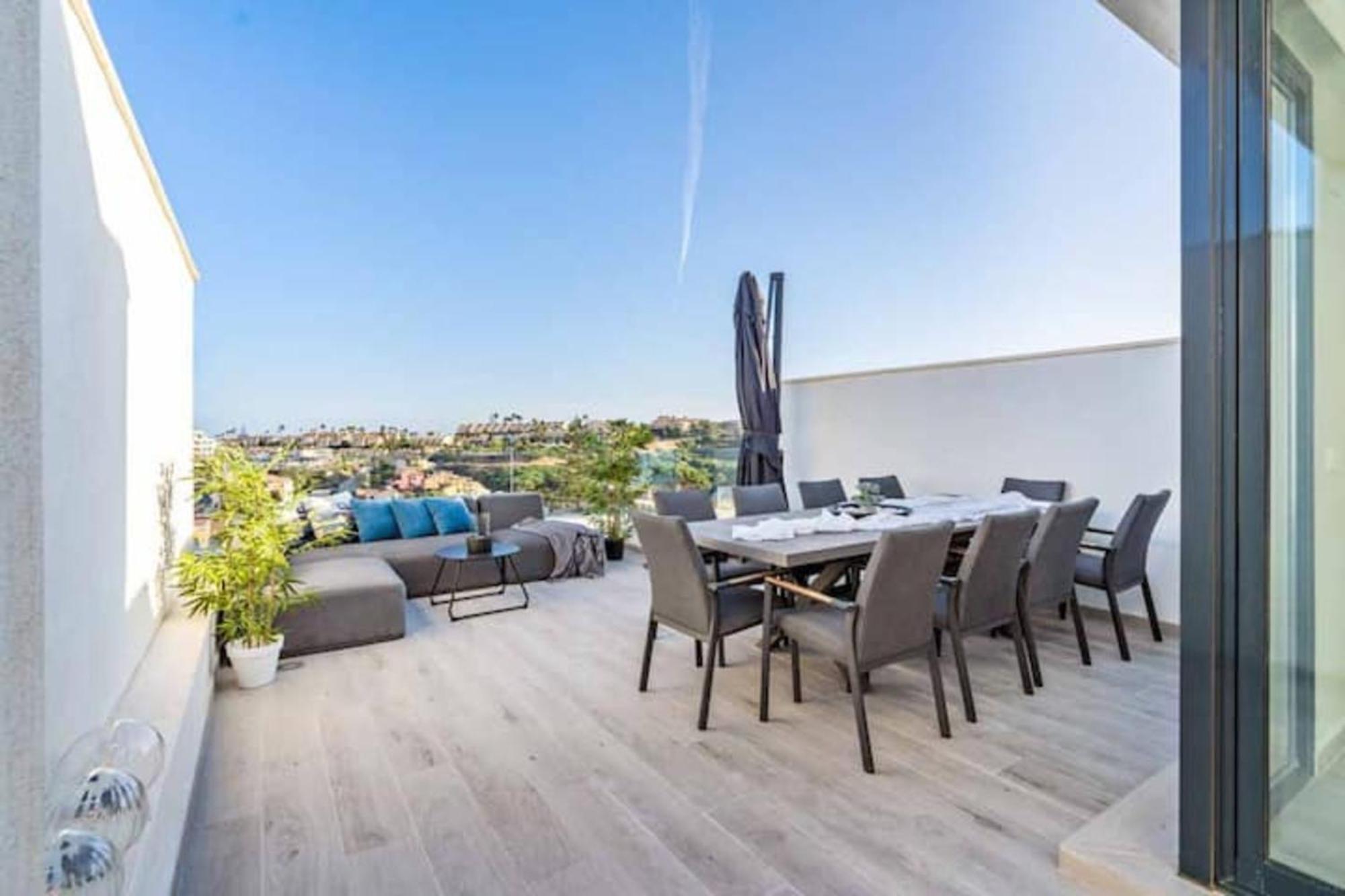 Fantastic Townhouse Near The Holiday home