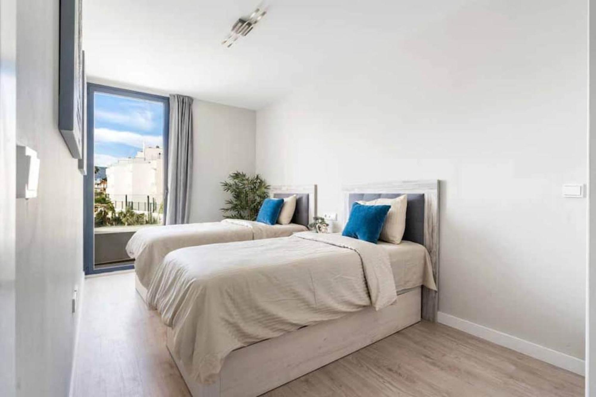 Holiday home Fantastic Townhouse Near The