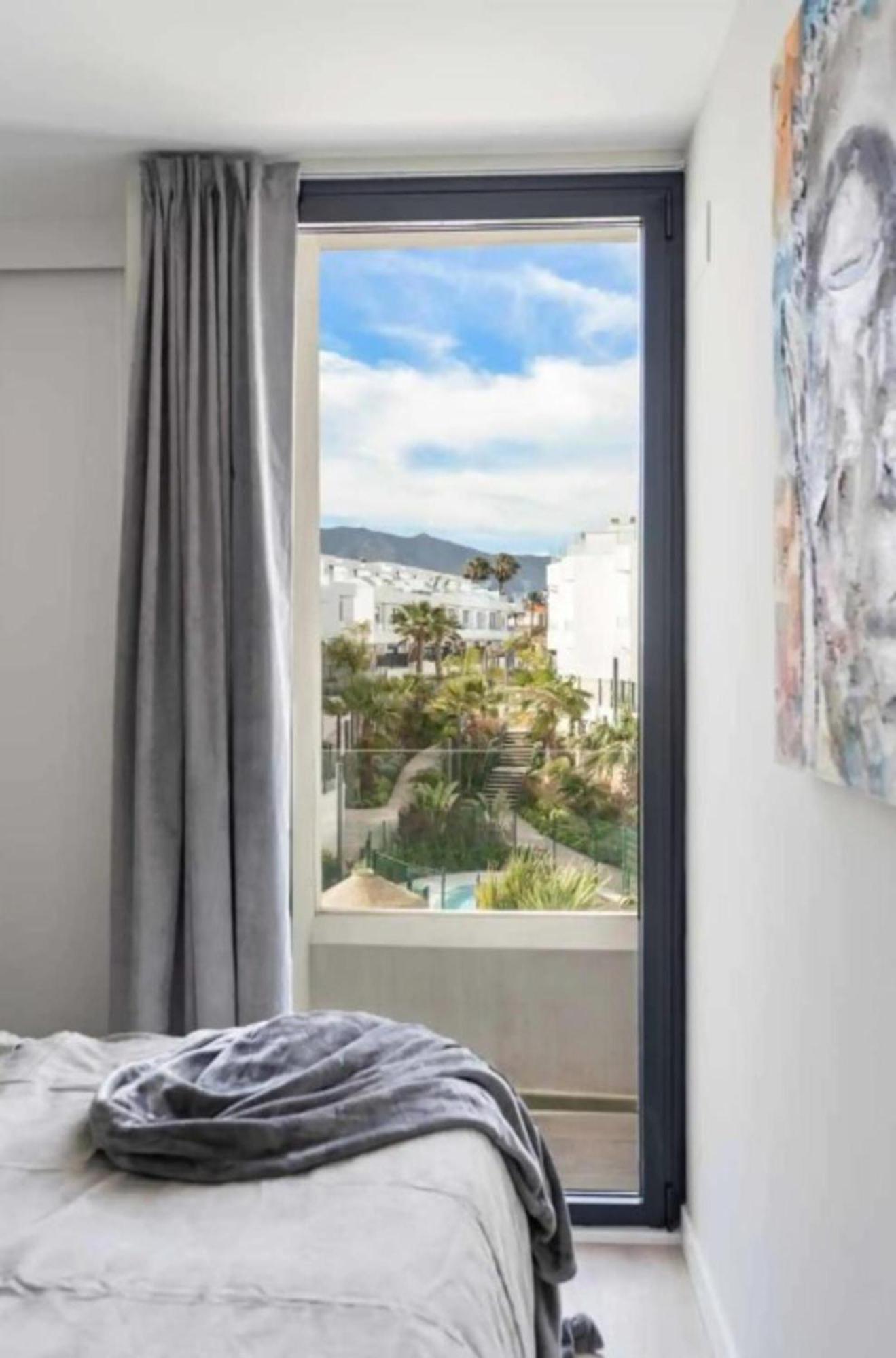 Fantastic Townhouse Near The Holiday home